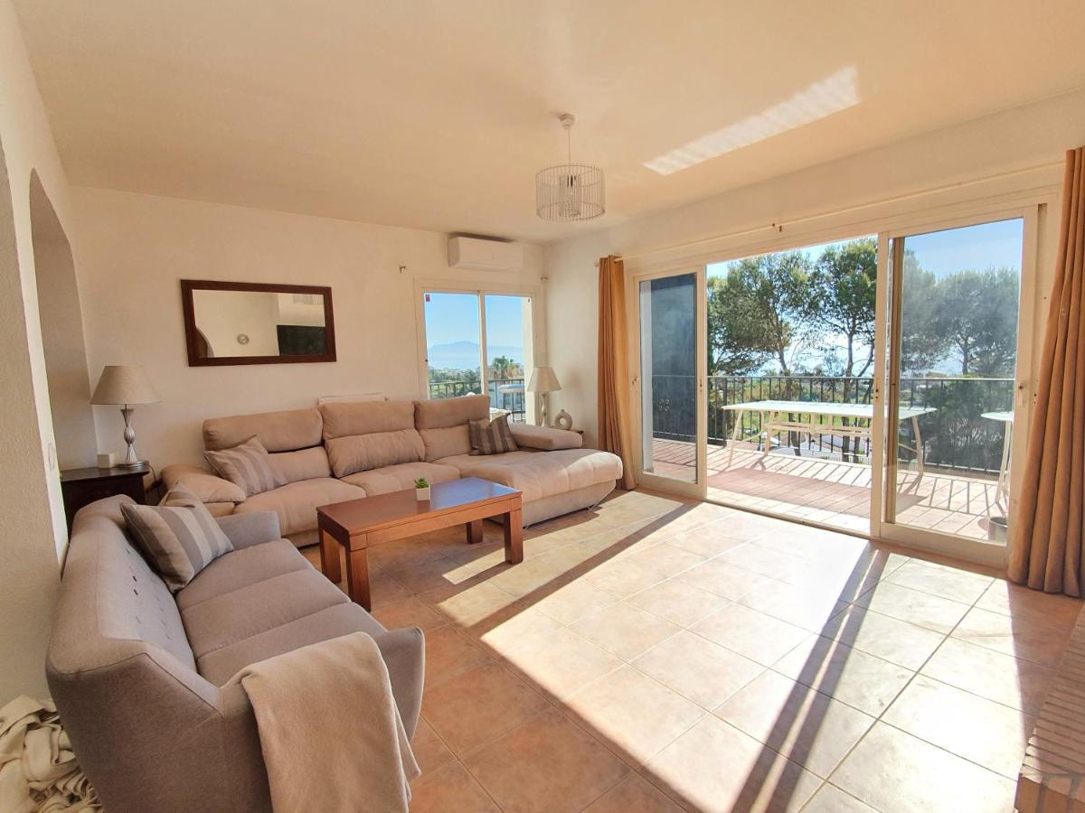 Beautiful 5 Bedroom Villa With Private Pool With Stunning Sea Views, Walking Distances To Shops Restaurants Beach Manilva Buitenkant foto